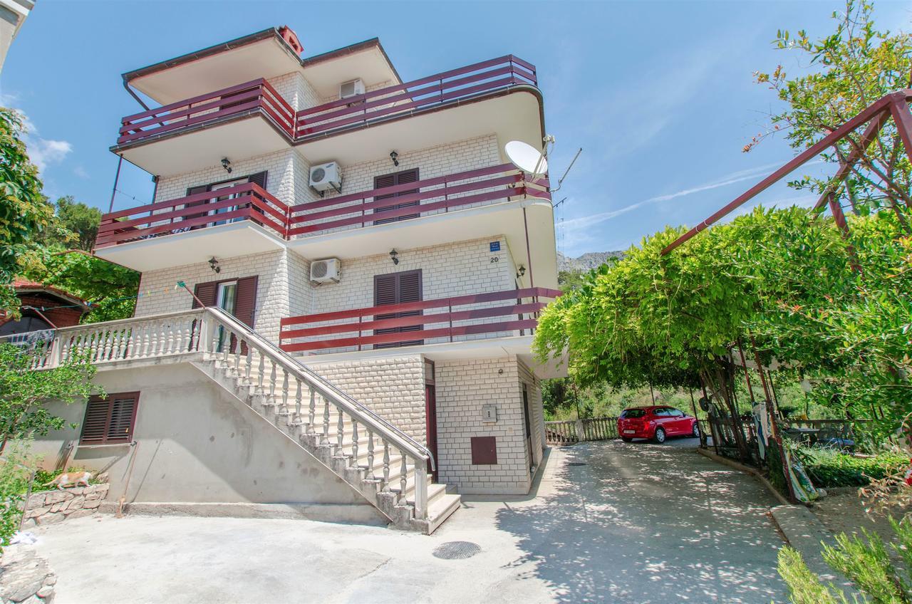 Apartments Mladen Duće Buitenkant foto